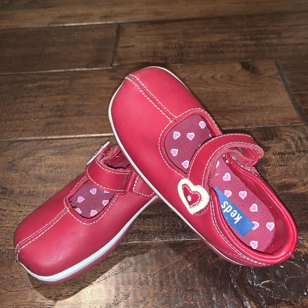 Ked’s youth girl size 7. MaryJane Red Velcro shoes. Holidays, dress up or down